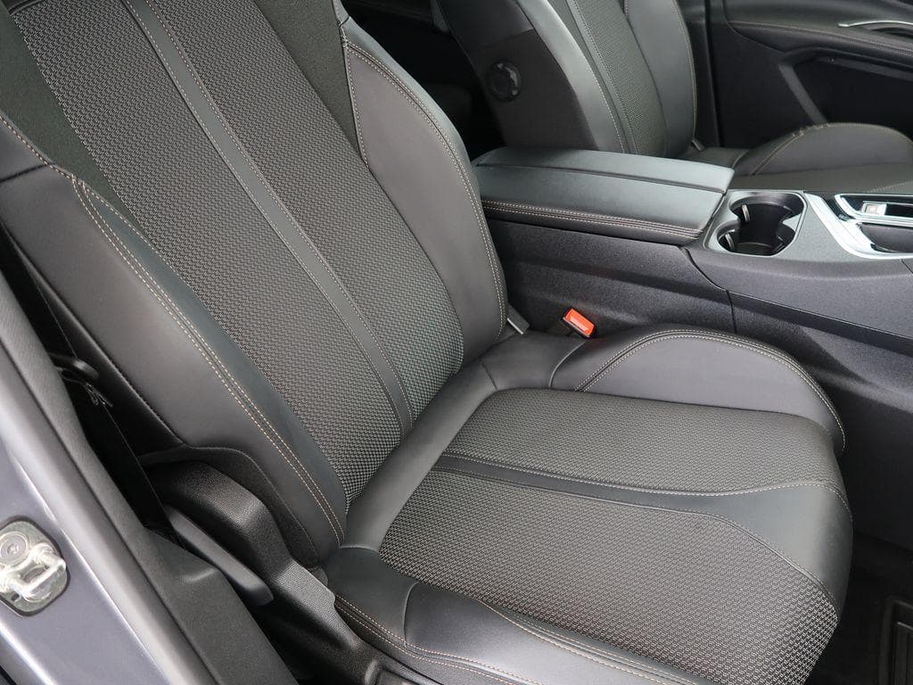 2023 Peugeot 5008 - 16