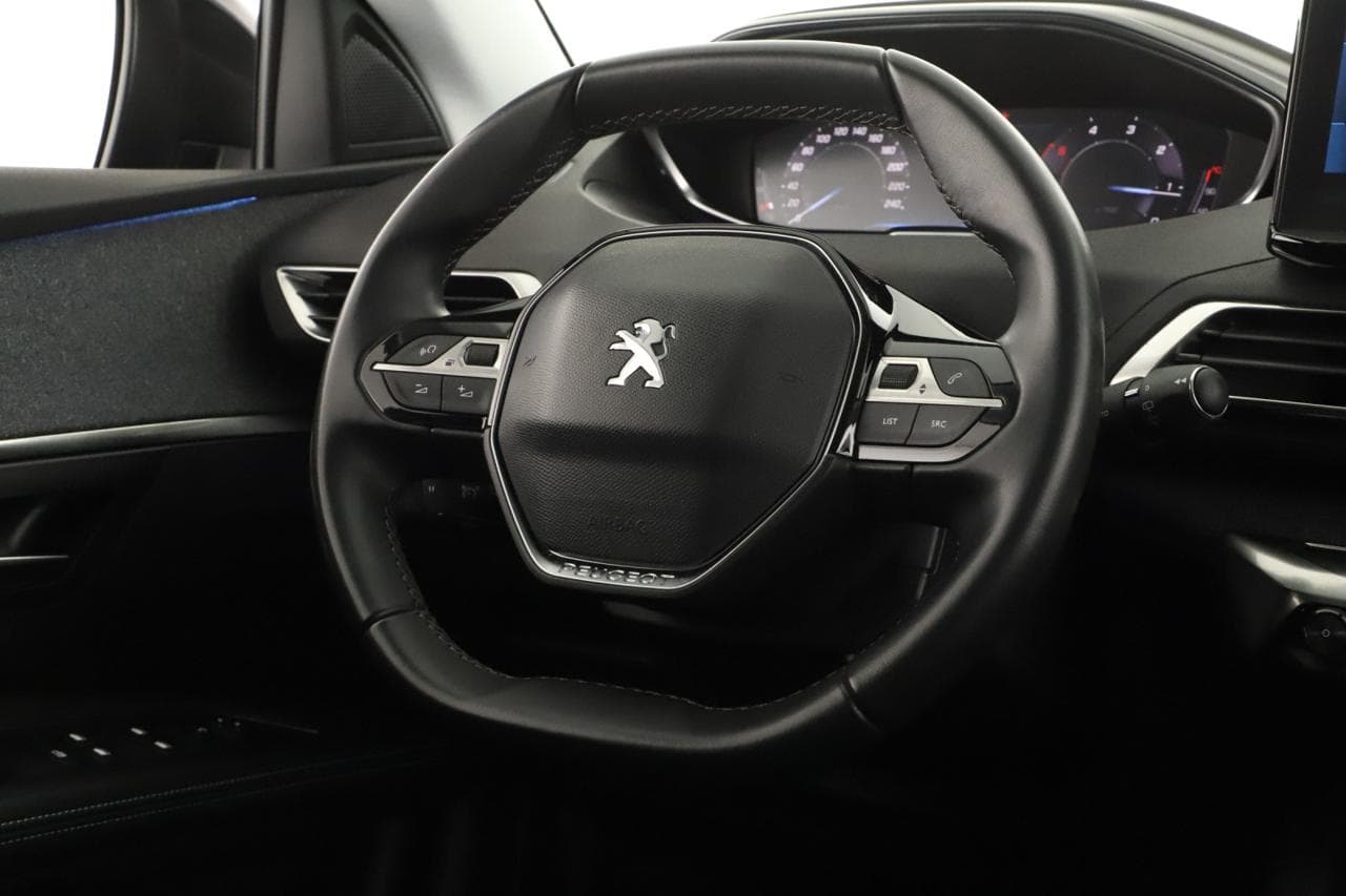 2022 Peugeot 5008 - 14