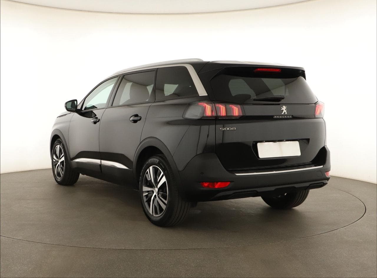2022 Peugeot 5008 - 5