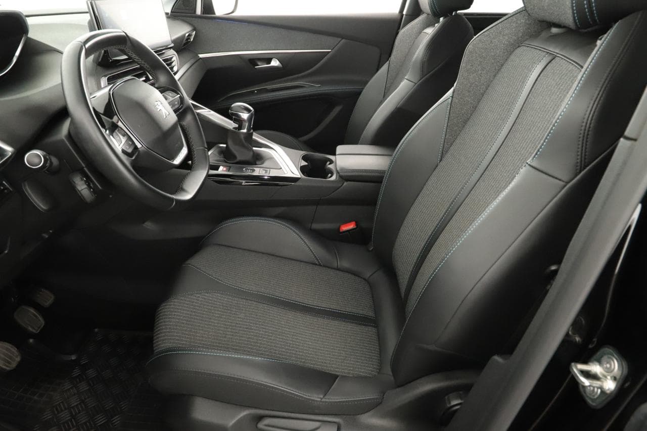 2022 Peugeot 5008 - 13