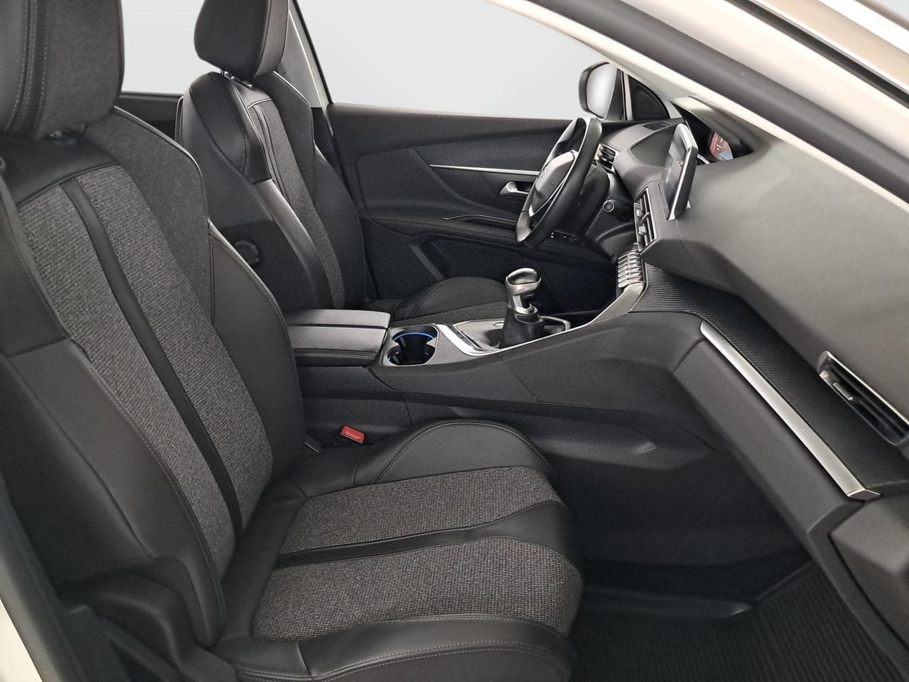 2020 Peugeot 5008 - 12