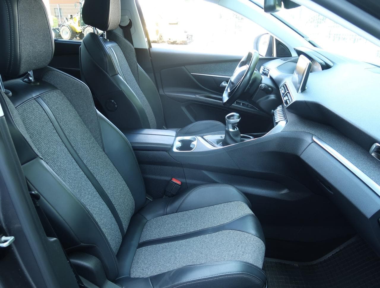 2019 Peugeot 5008 - 12
