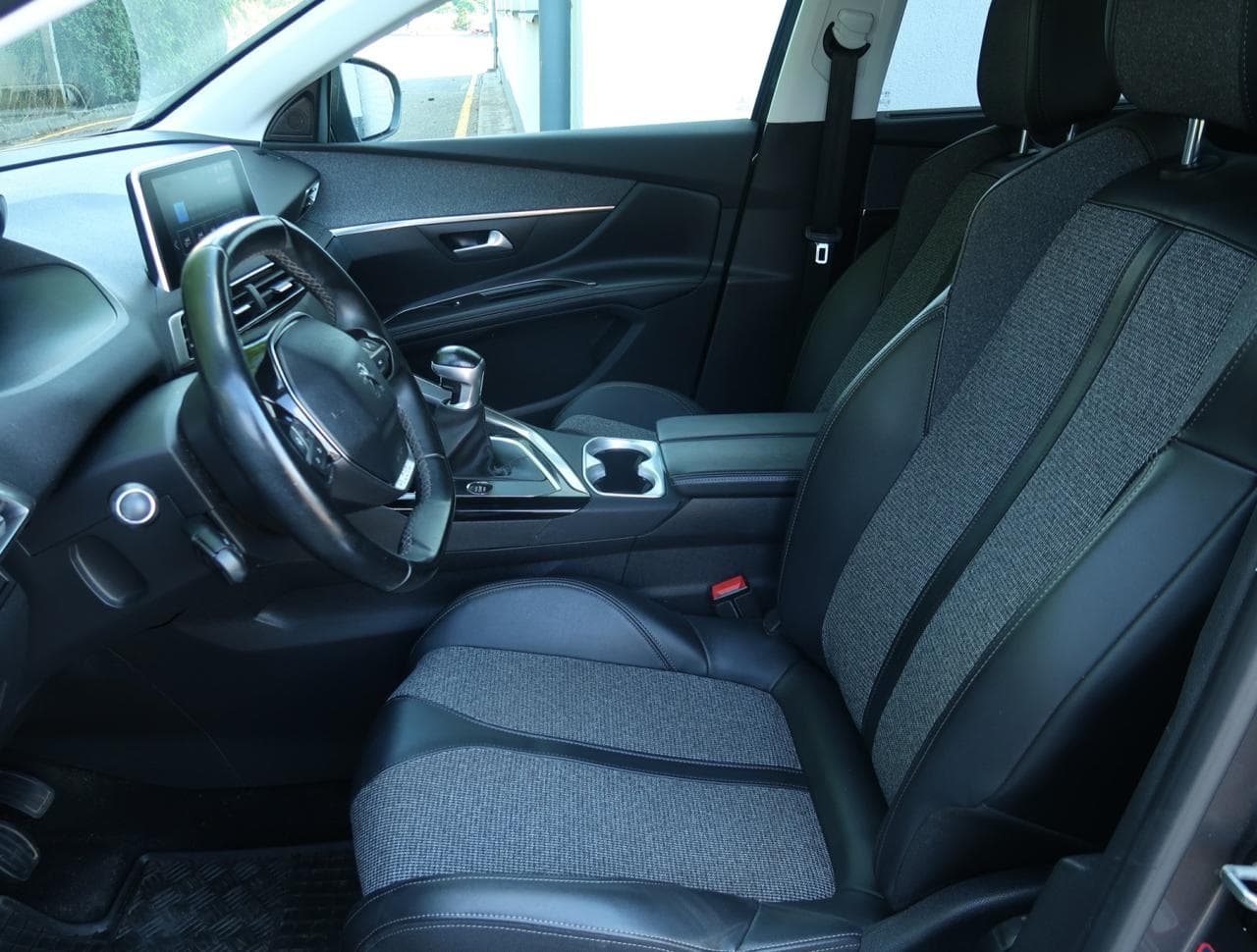 2019 Peugeot 5008 - 16