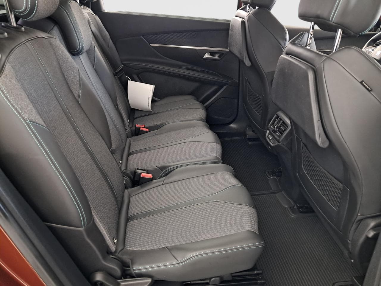 2021 Peugeot 5008 - 13