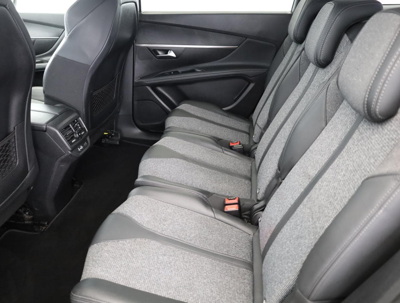 2020 Peugeot 5008 - 12