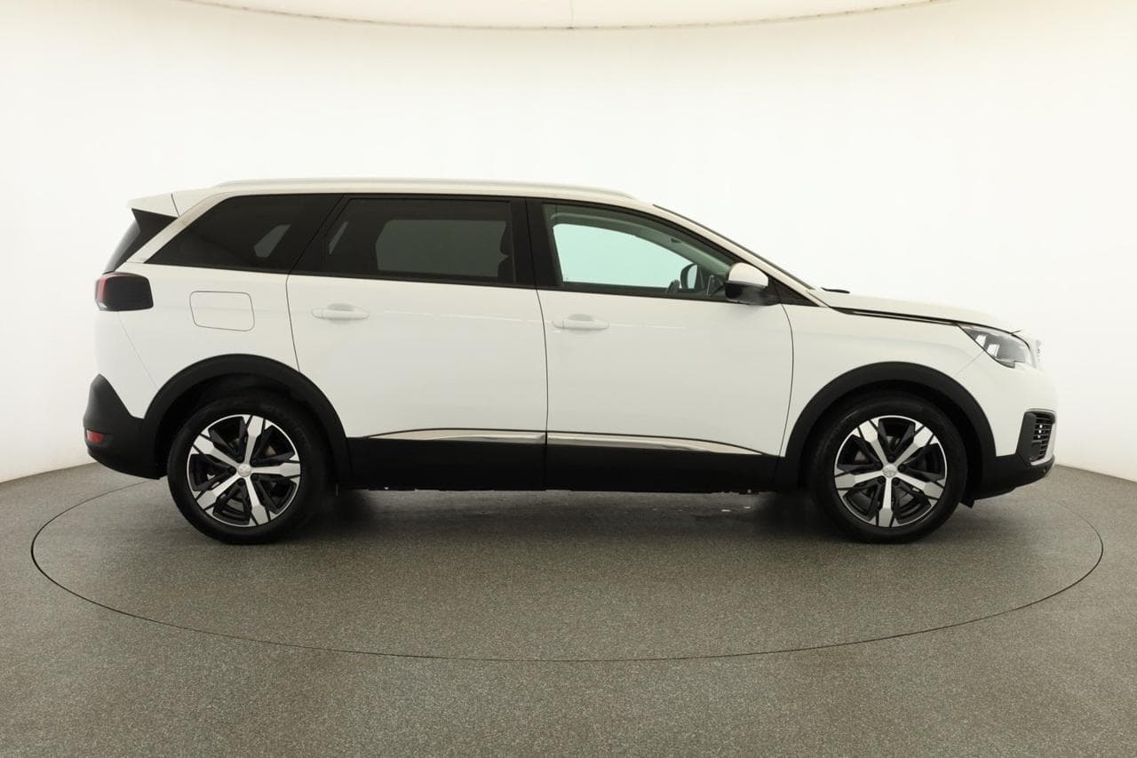 2020 Peugeot 5008 - 8