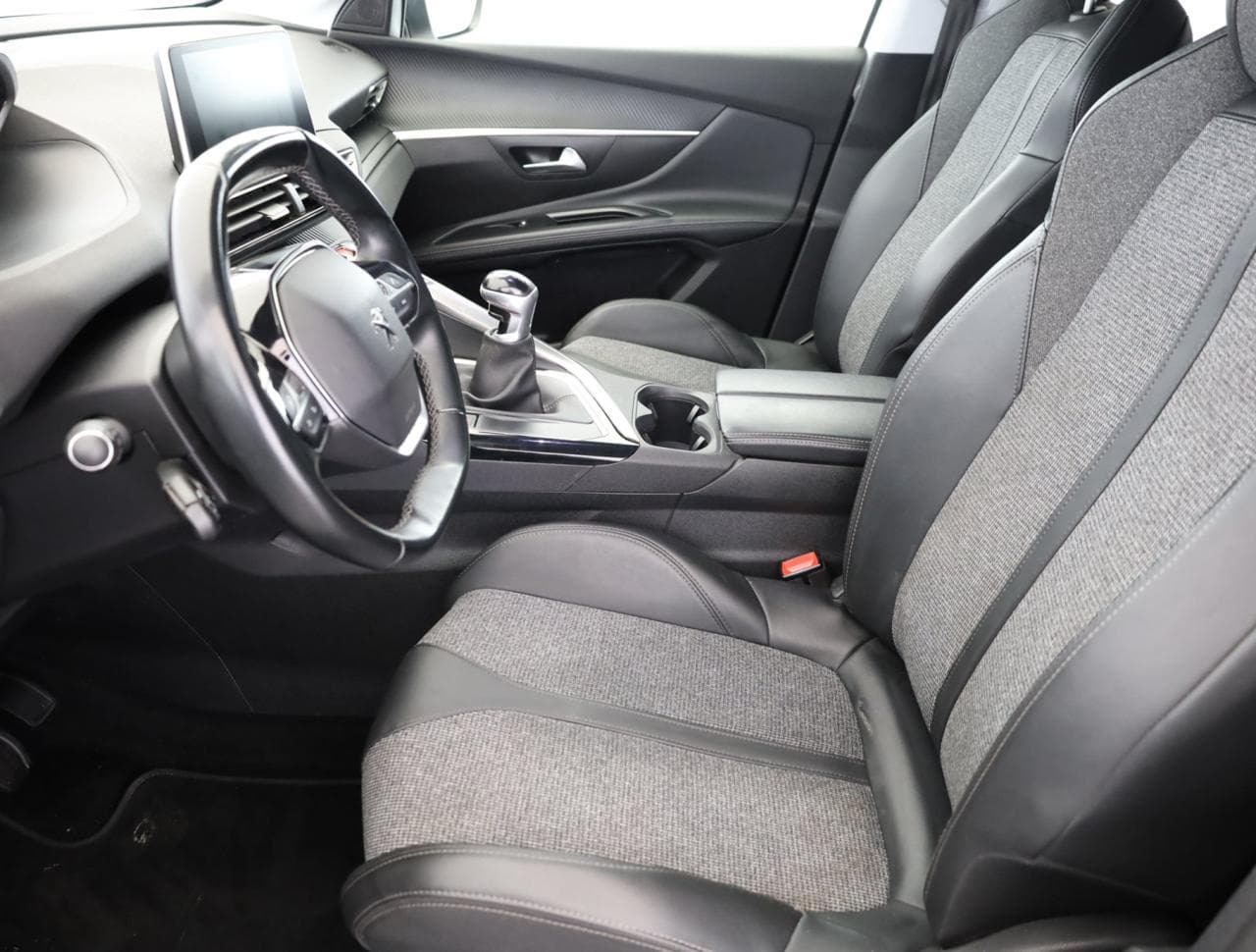 2020 Peugeot 5008 - 13