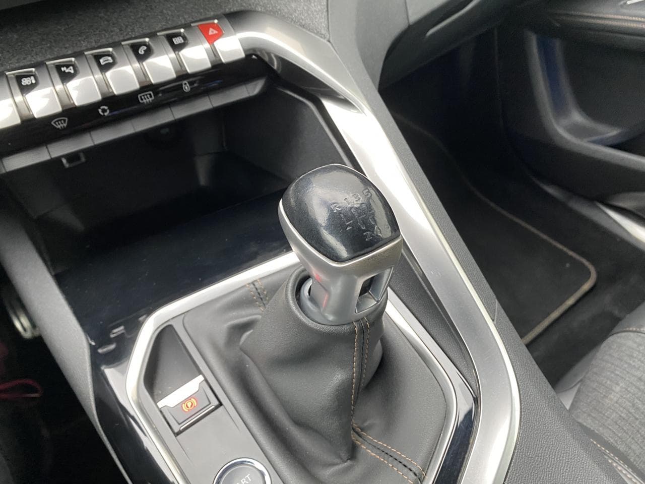 2018 Peugeot 5008 - 15