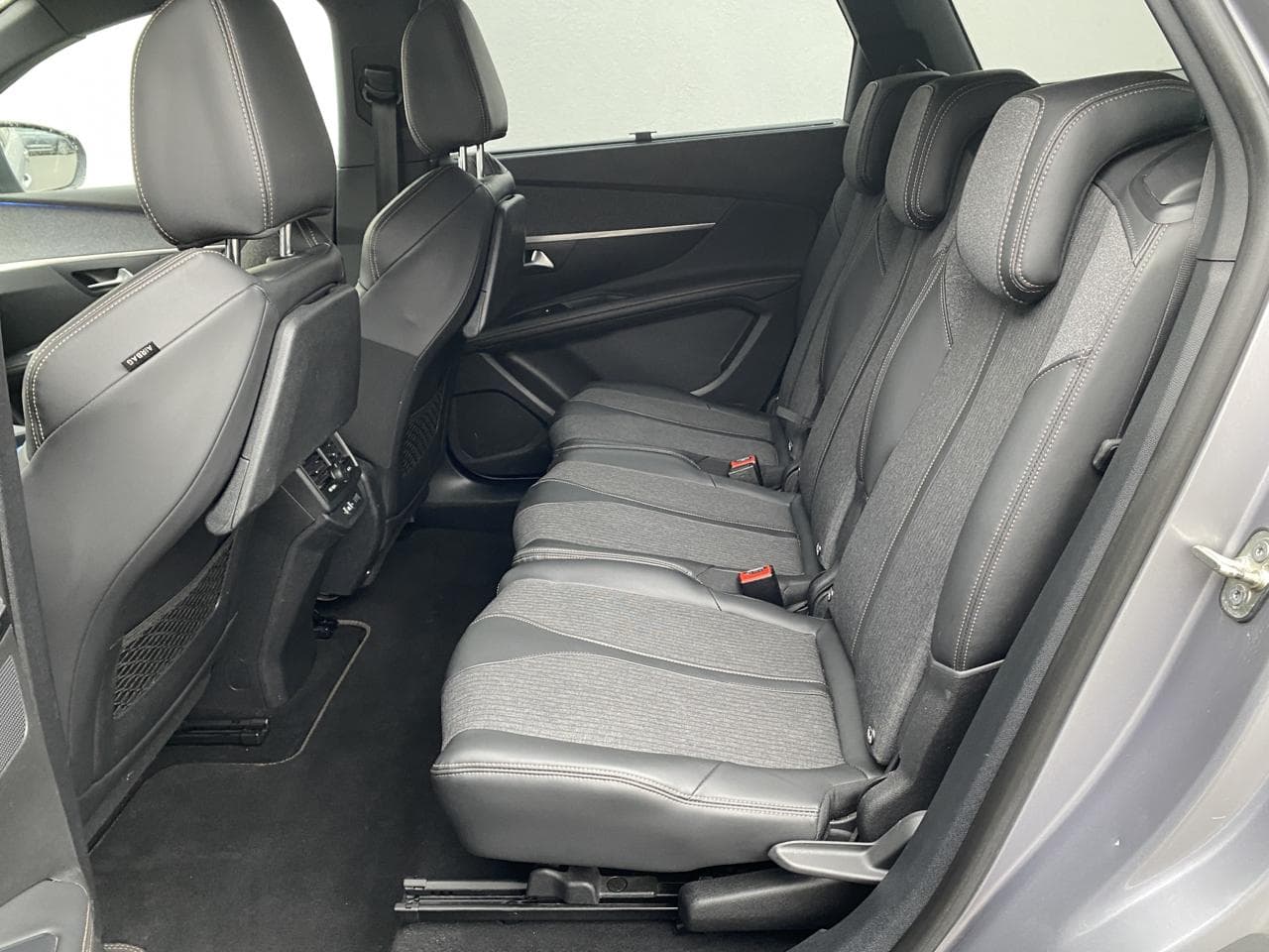 2018 Peugeot 5008 - 10