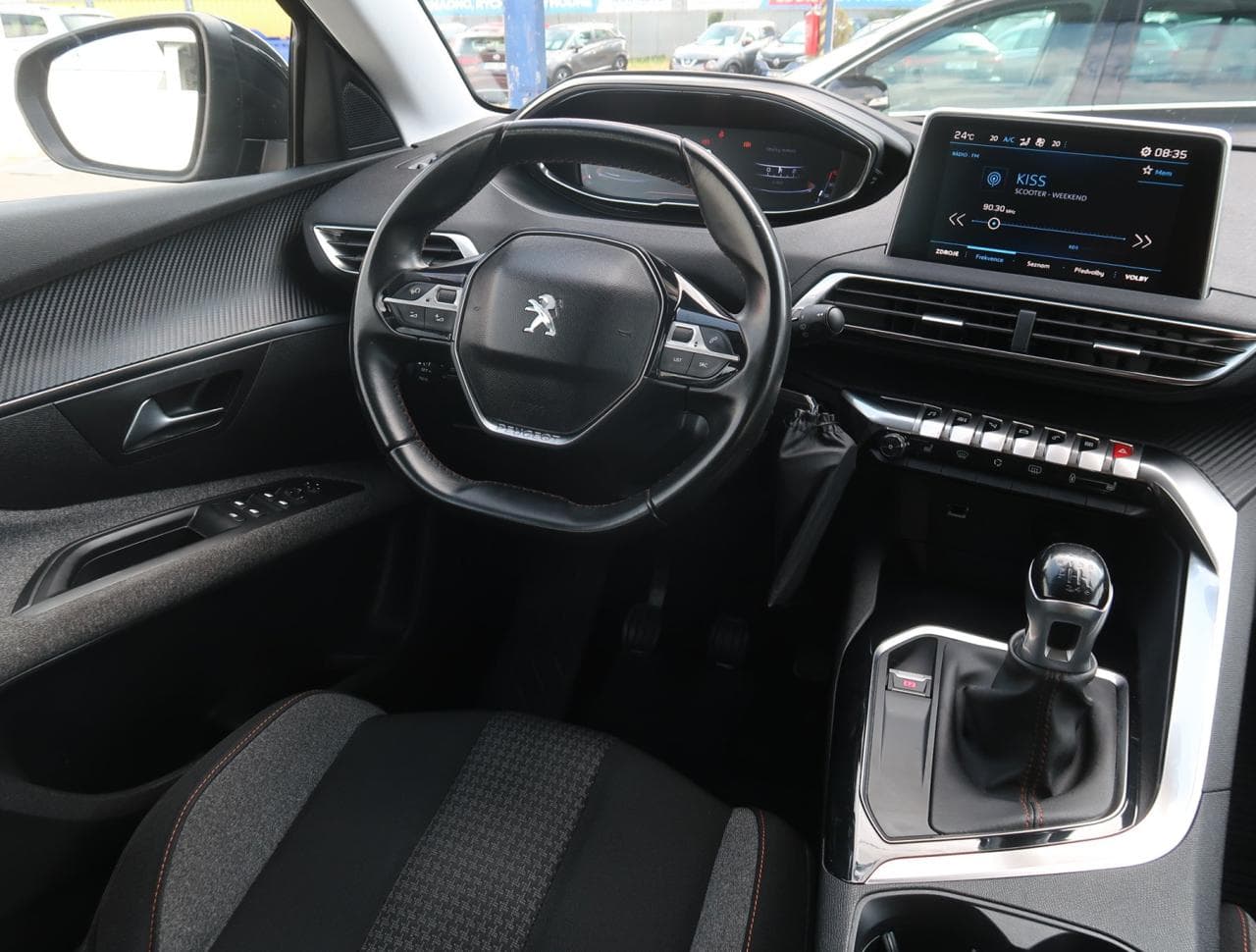 2017 Peugeot 5008 - 9