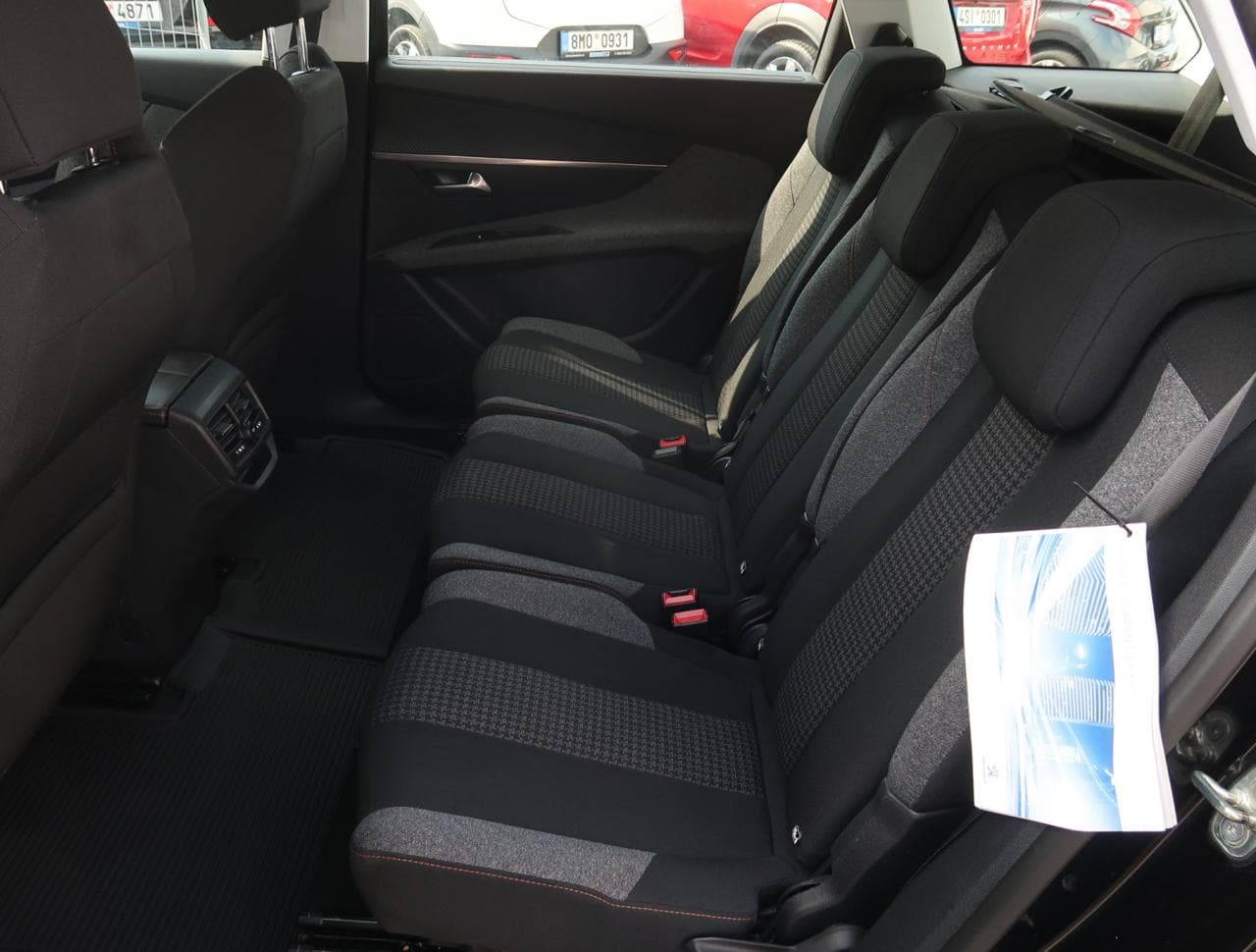 2017 Peugeot 5008 - 15