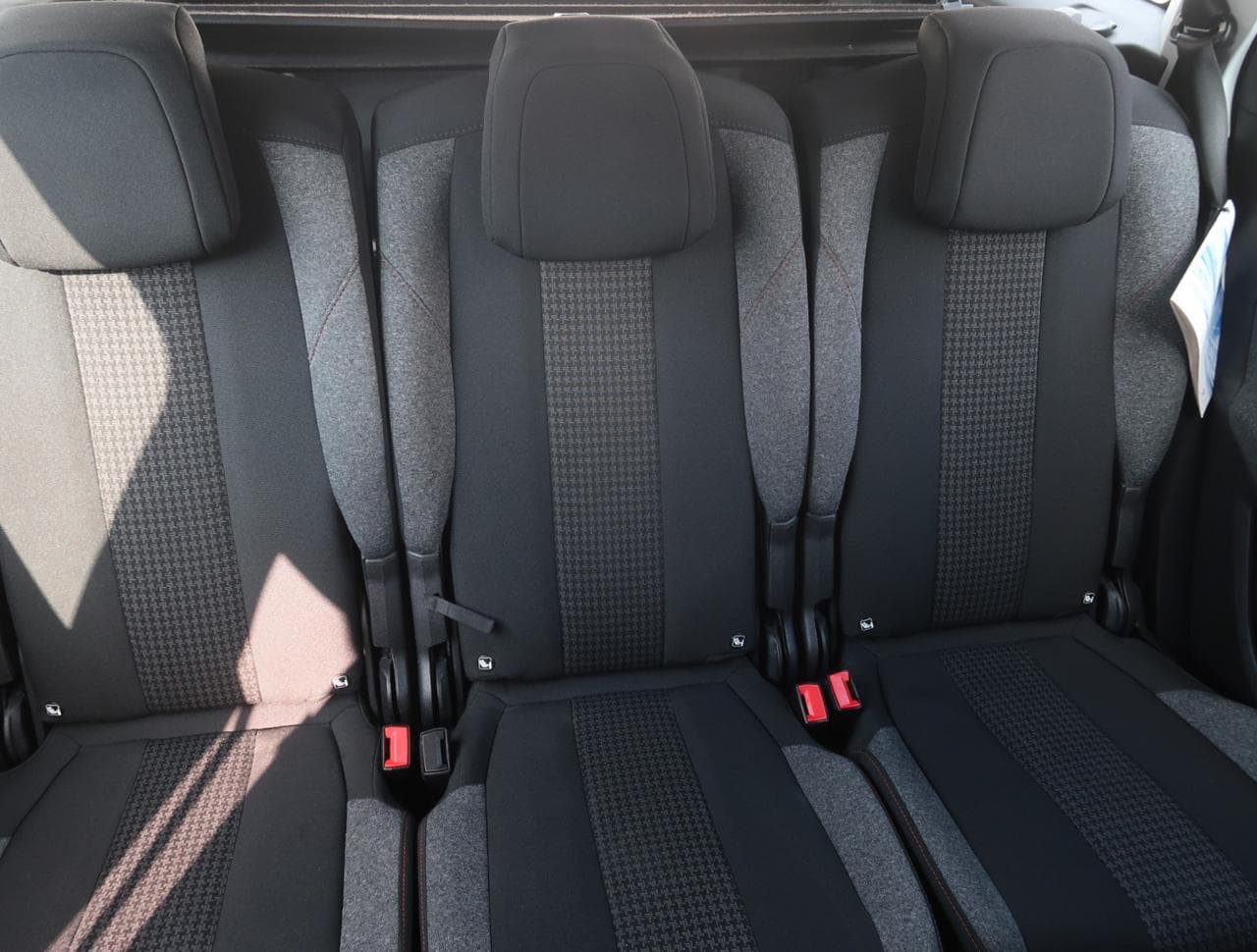 2017 Peugeot 5008 - 14