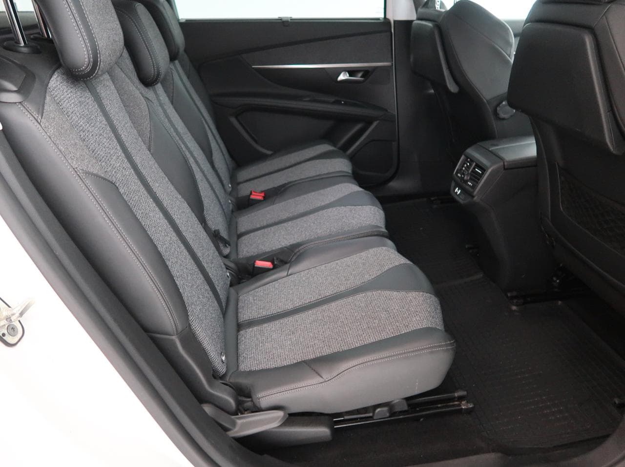 2019 Peugeot 5008 - 13