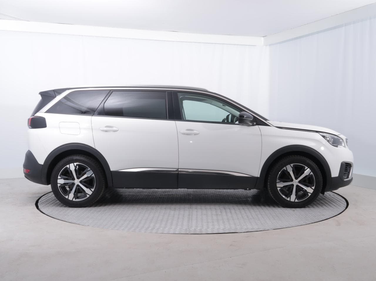 2019 Peugeot 5008 - 8