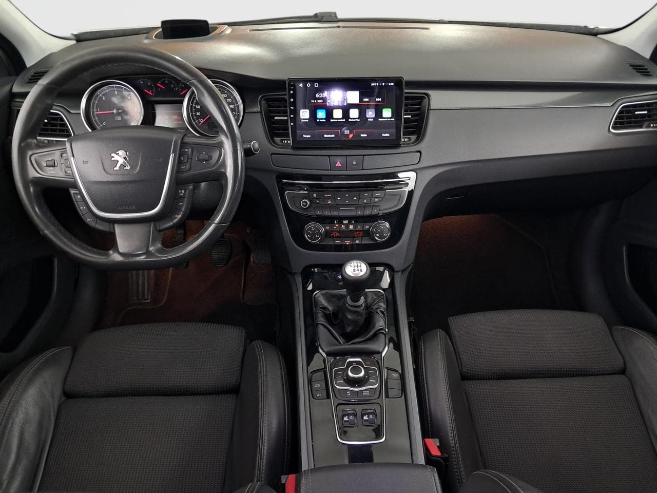 2011 Peugeot 508 - 10