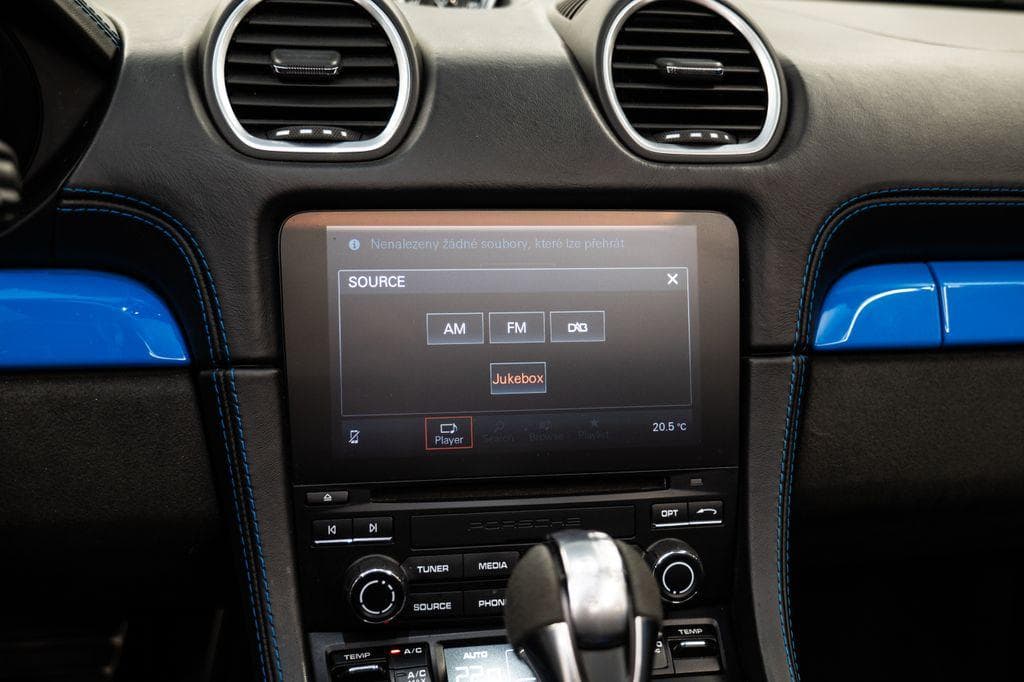 2023 Porsche 718 - 11