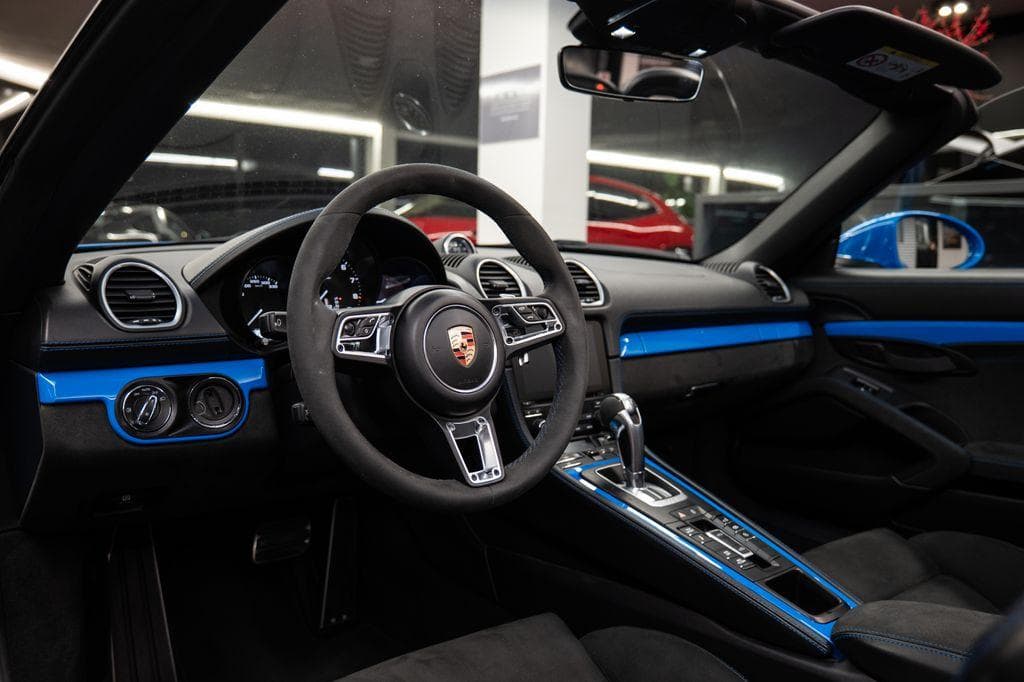 2023 Porsche 718 - 5