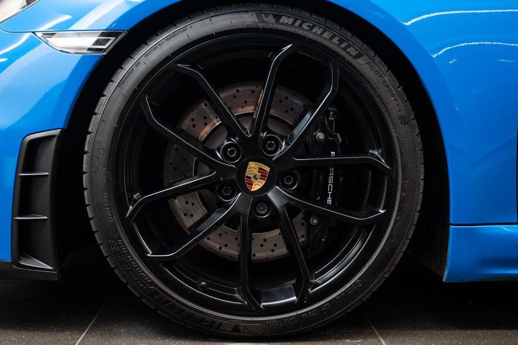 2023 Porsche 718 - 19