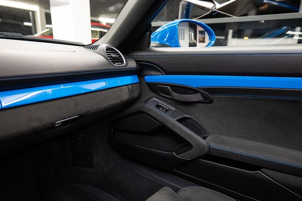 2023 Porsche 718 - 14