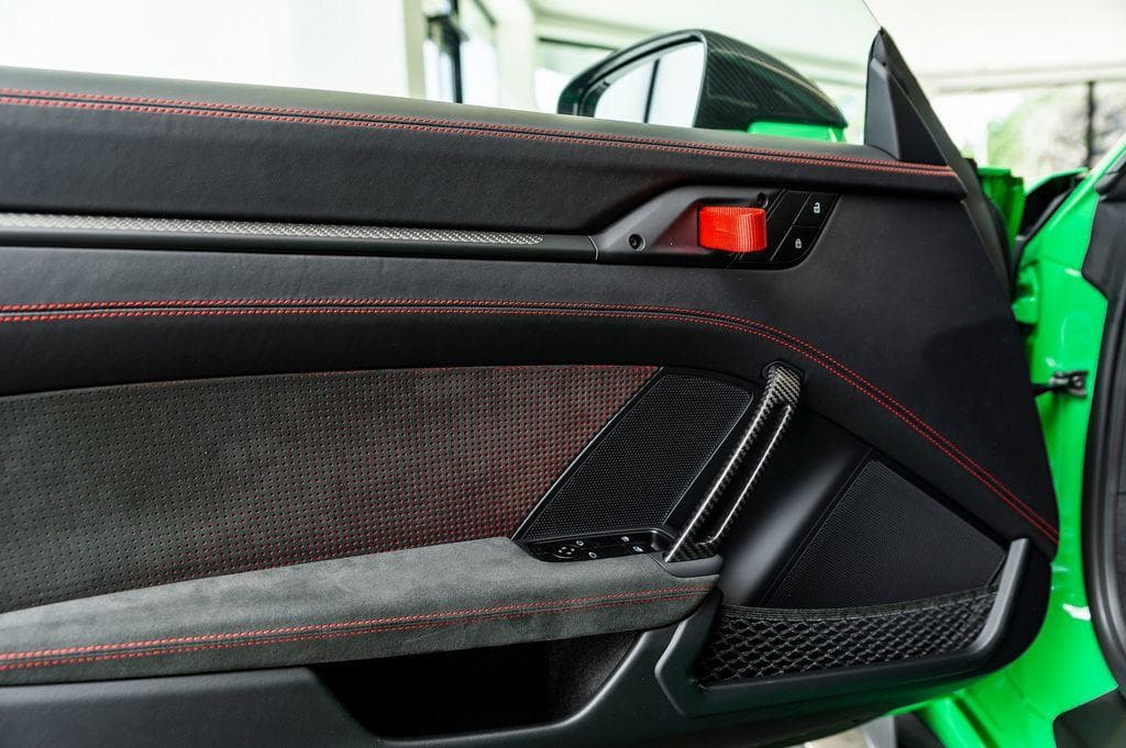 2023 Porsche 911 - 8