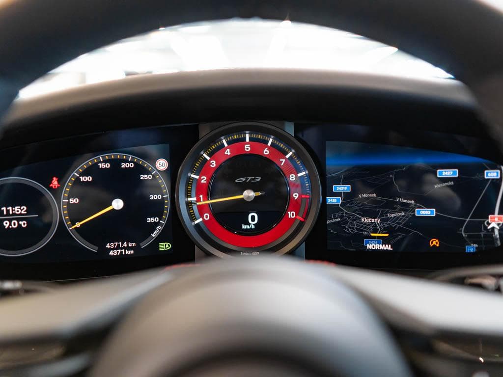 2024 Porsche 911 - 18