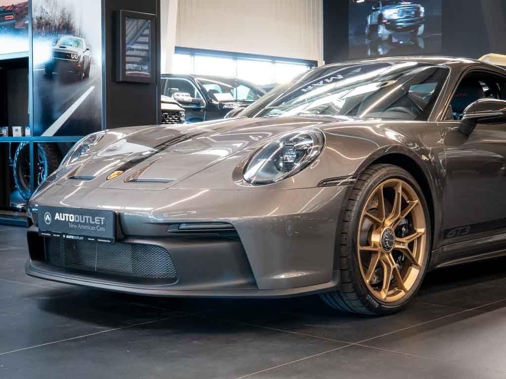 2024 Porsche 911 - 9