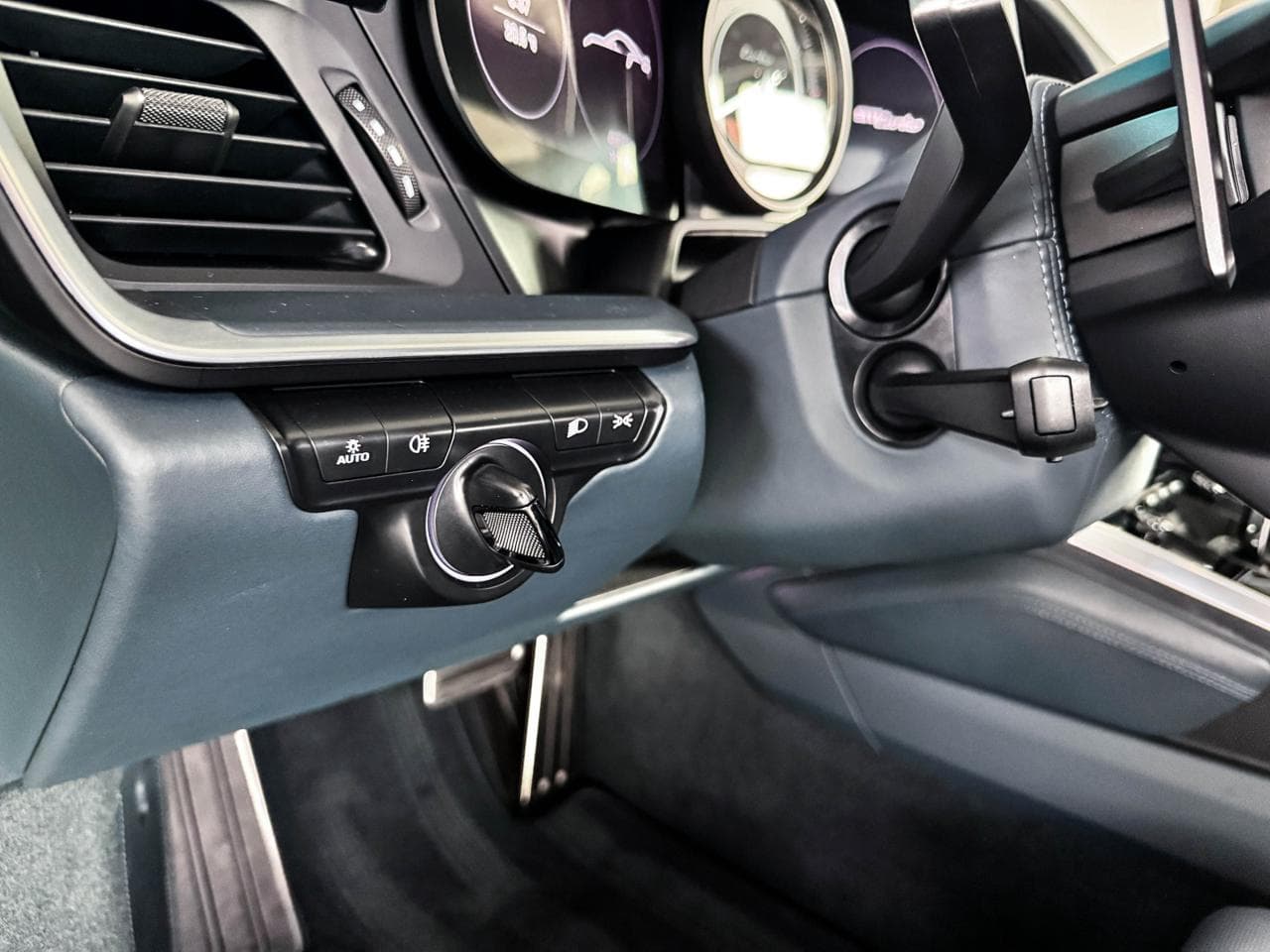 2023 Porsche 911 - 19