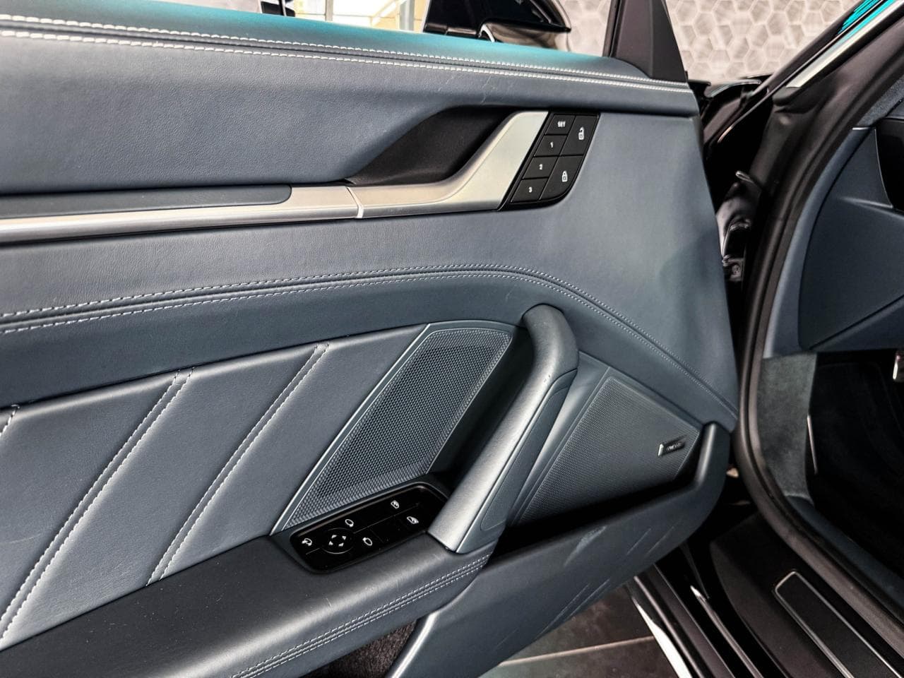 2023 Porsche 911 - 18