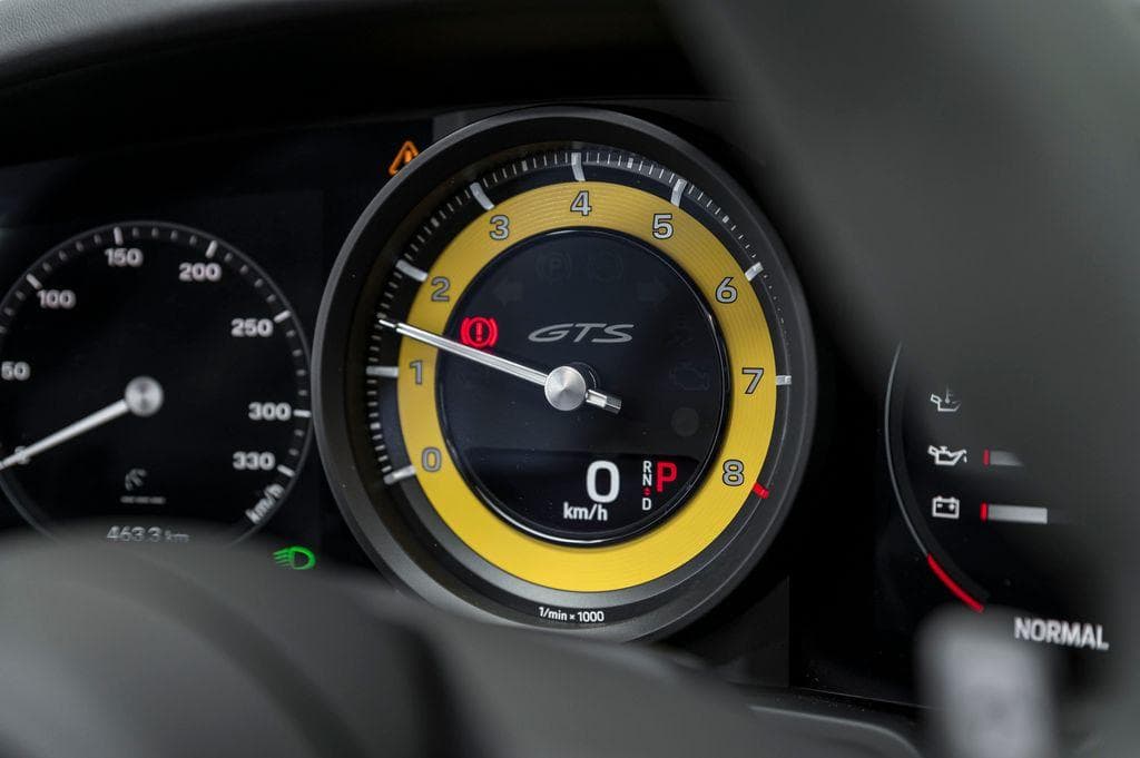2022 Porsche 911 - 18