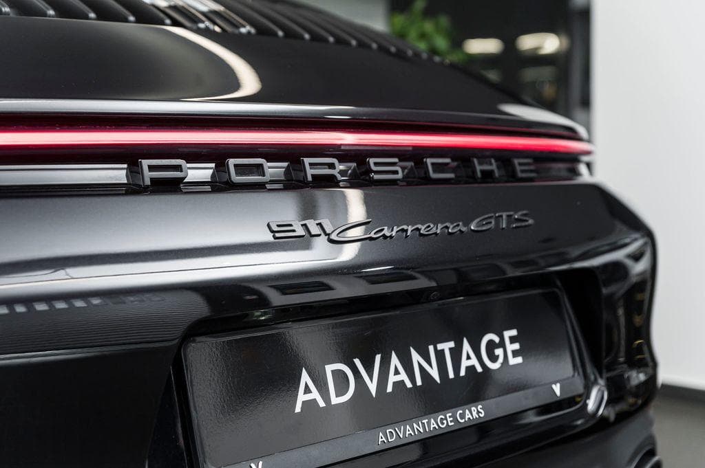 2022 Porsche 911 - 9