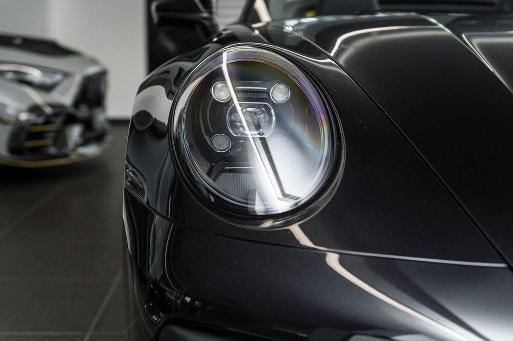 2022 Porsche 911 - 10