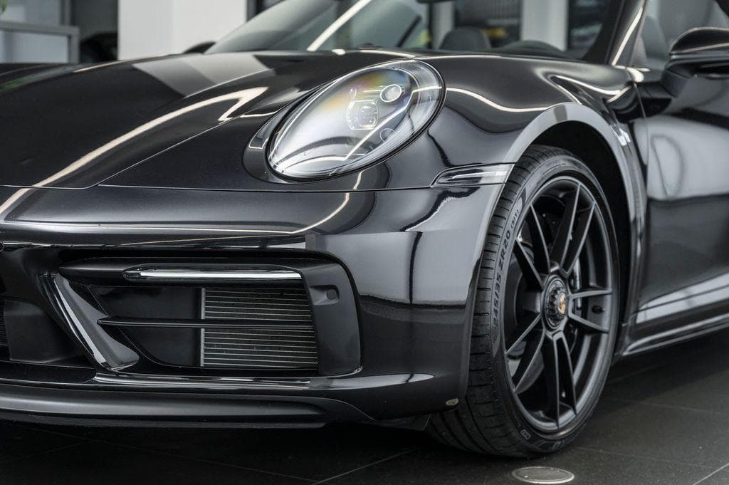 2022 Porsche 911 - 11