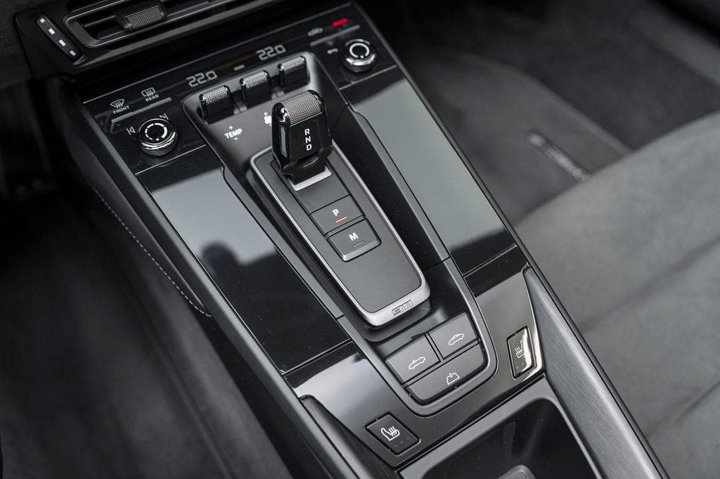 2022 Porsche 911 - 19