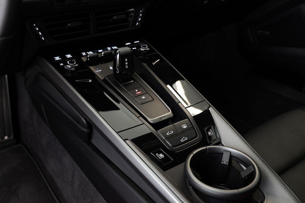 2024 Porsche 911 - 13