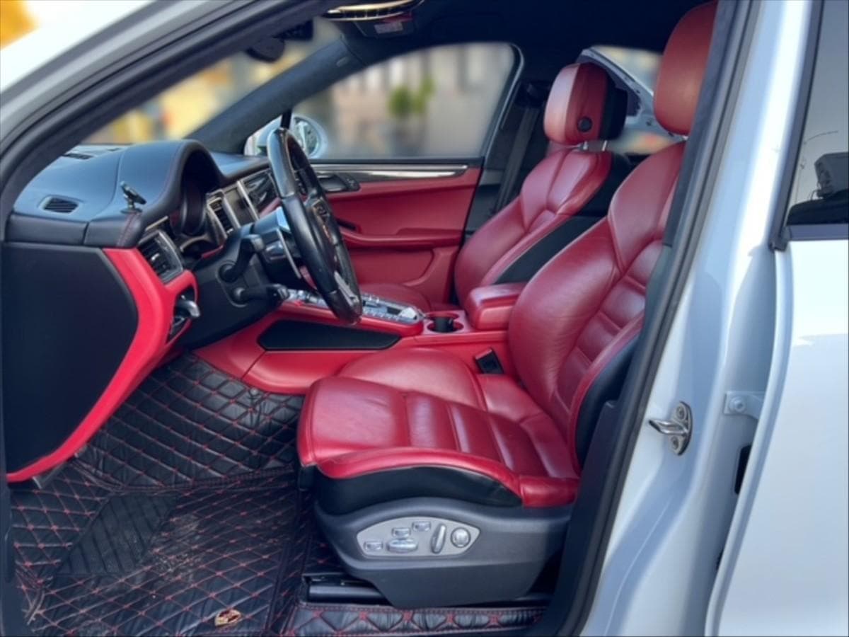 2014 Porsche Macan - 7