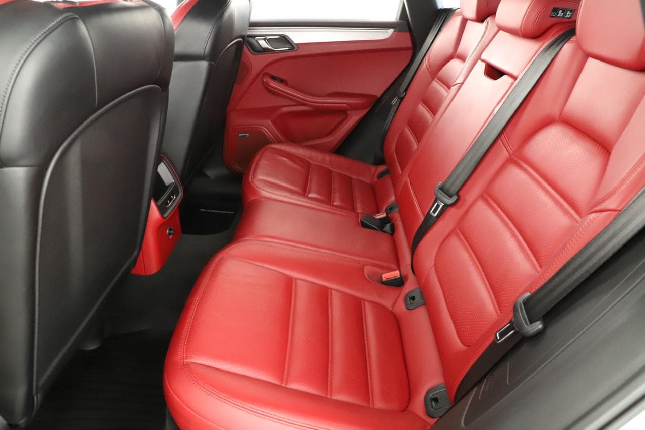 2014 Porsche MACAN - 22