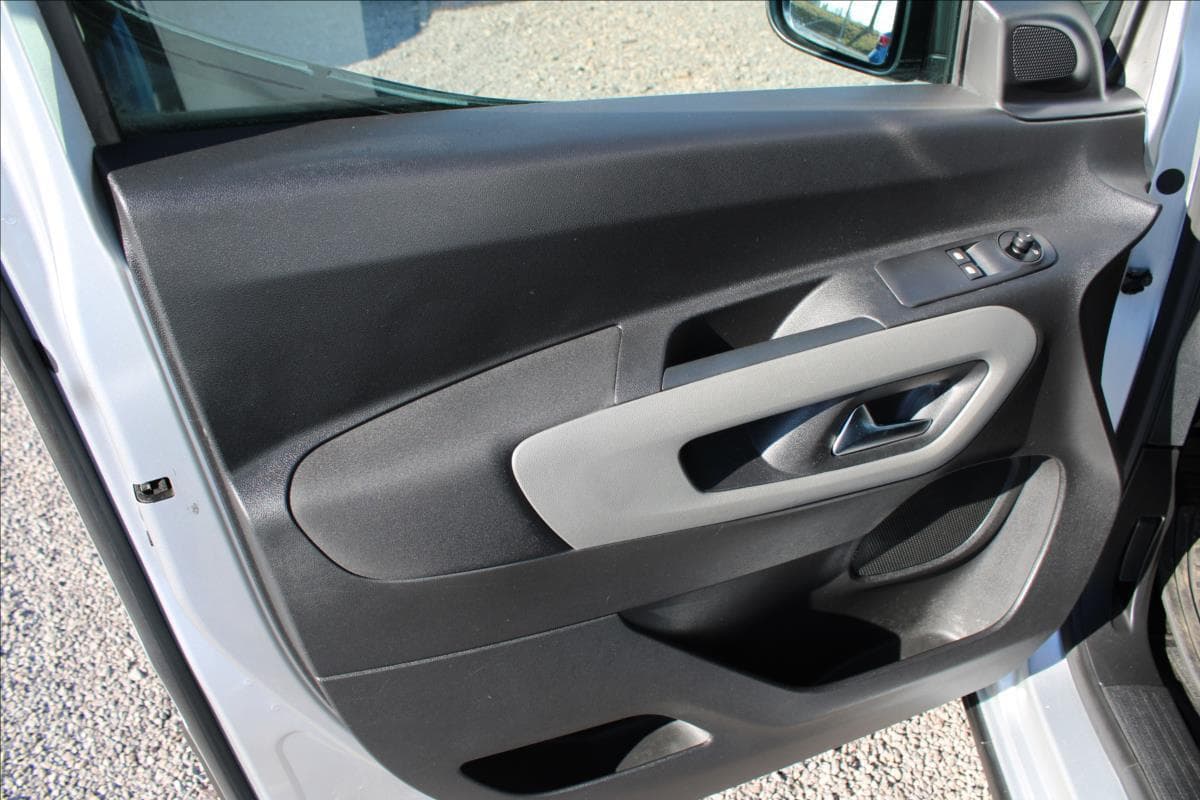 2020 Peugeot Rifter - 17