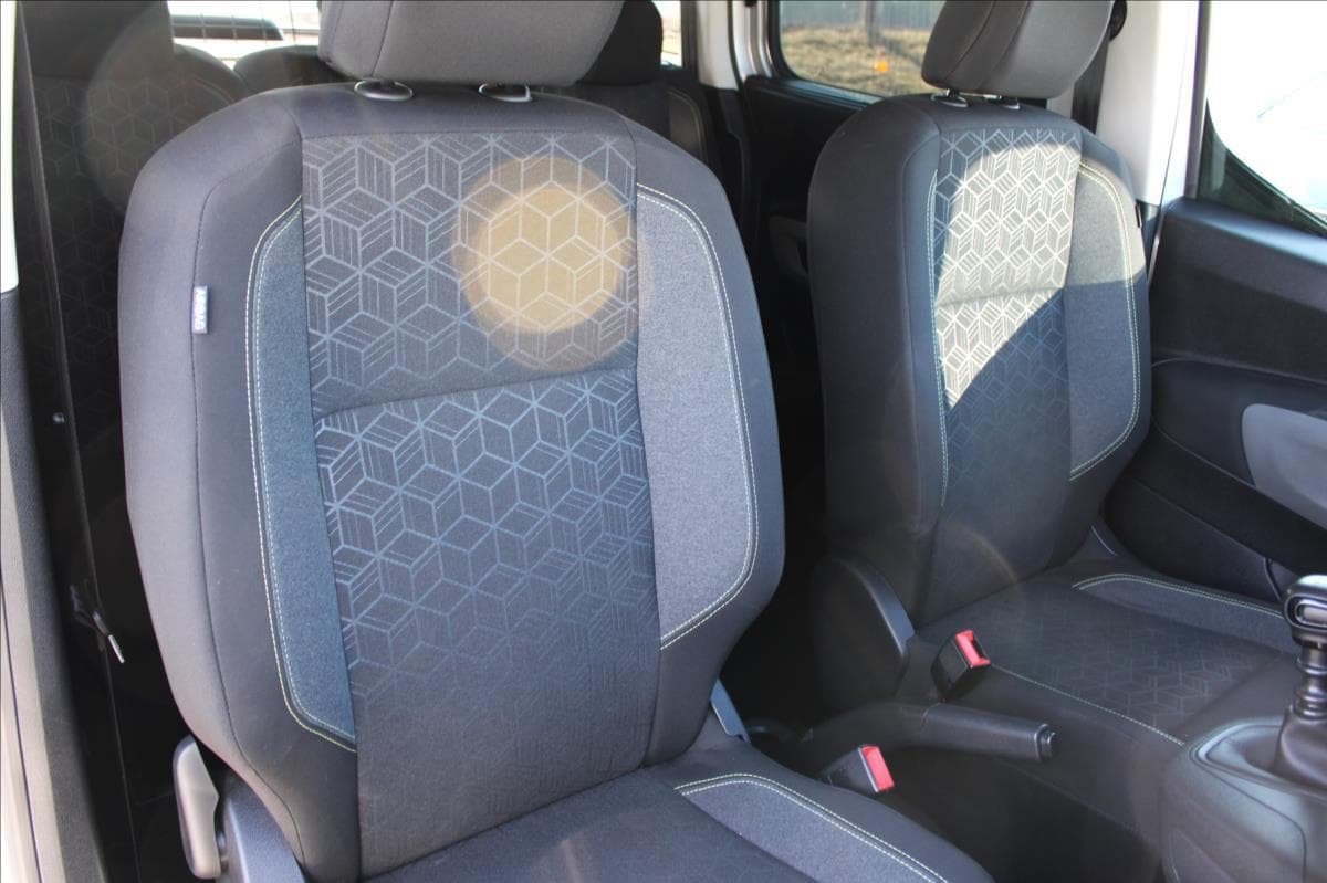 2020 Peugeot Rifter - 20