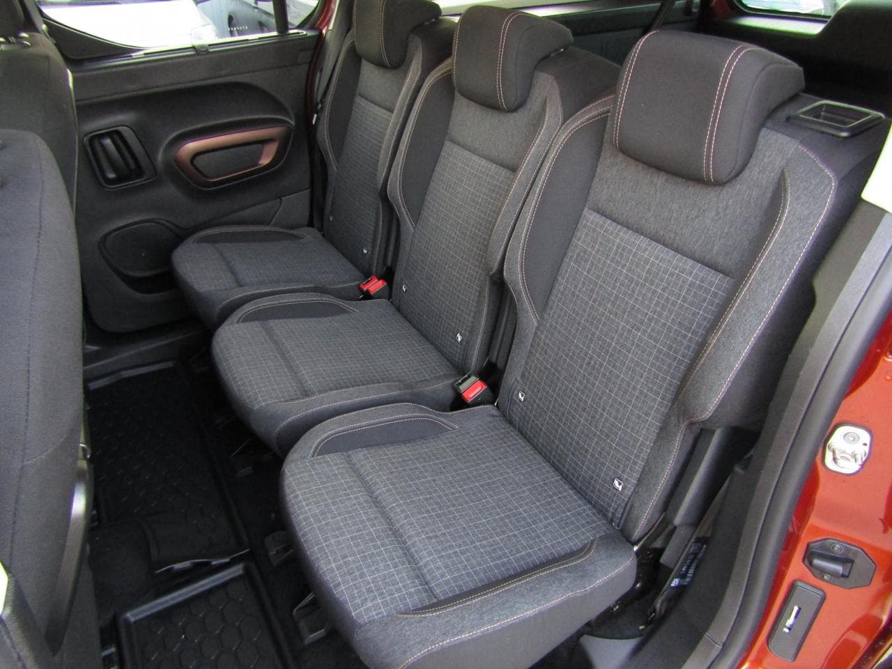 2020 Peugeot Rifter - 10