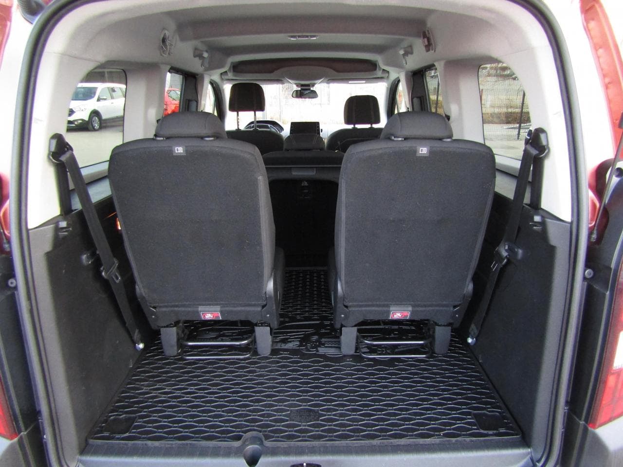 2020 Peugeot Rifter - 20