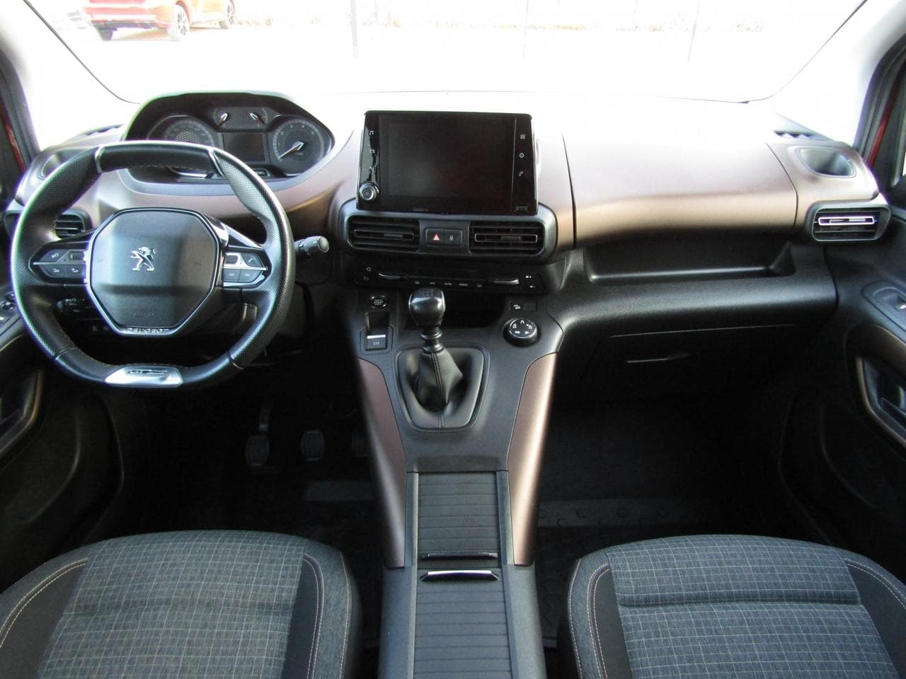 2020 Peugeot Rifter - 8