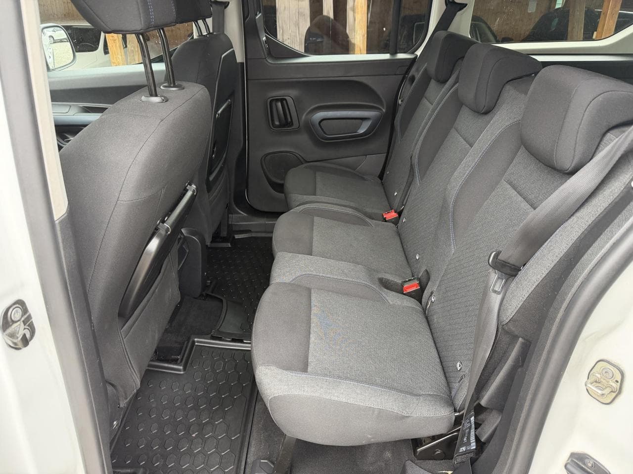 2021 Peugeot Rifter - 10