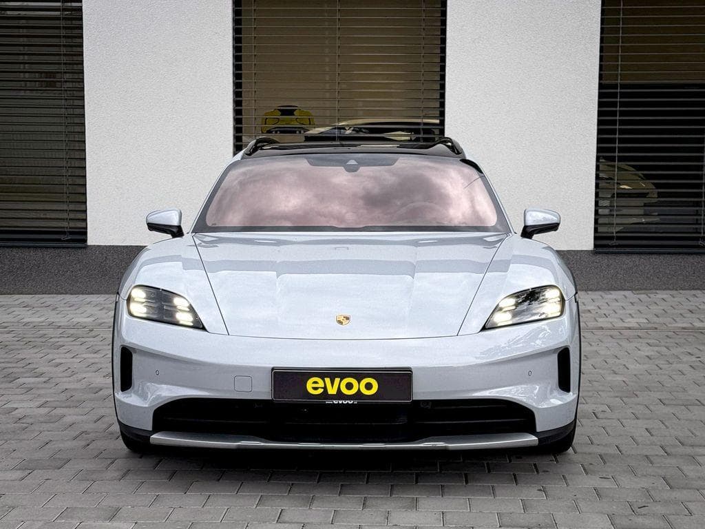 2024 Porsche TAYCAN - 3