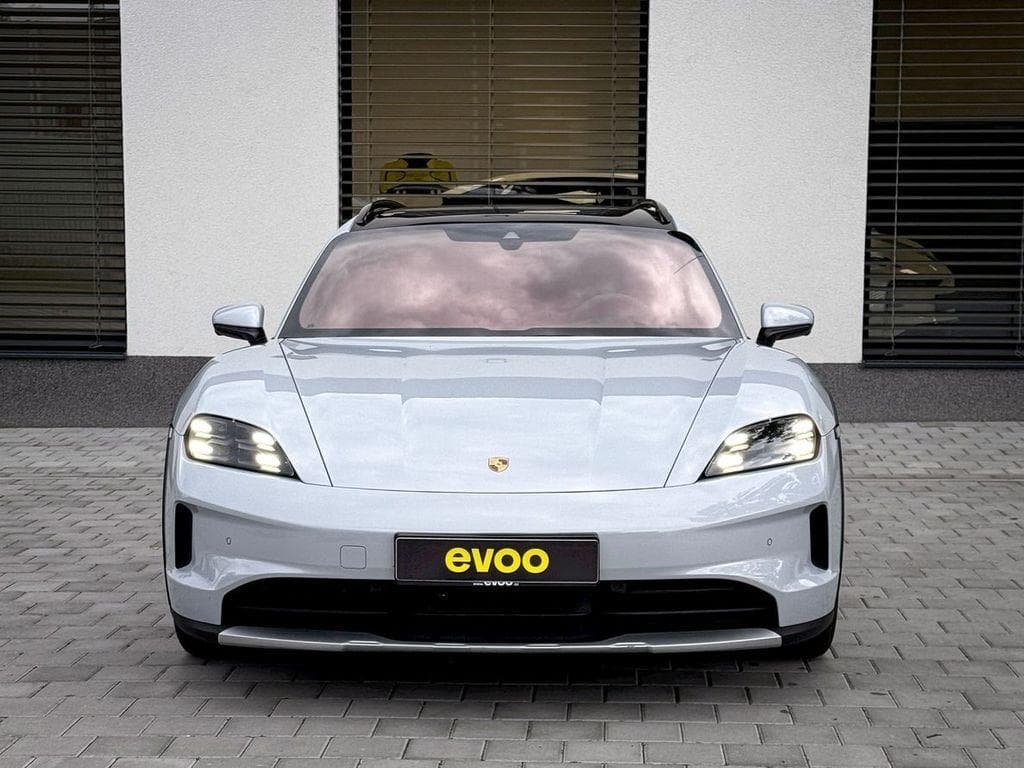 2024 Porsche TAYCAN - 3