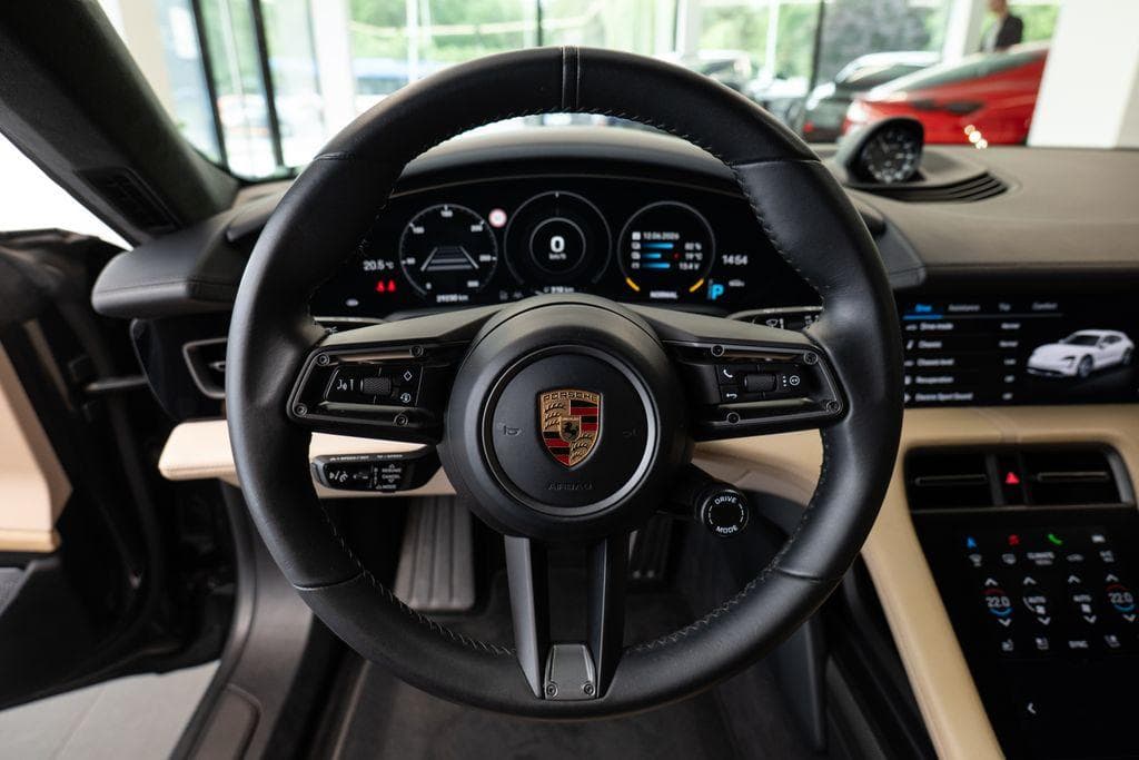 2021 Porsche TAYCAN - 6