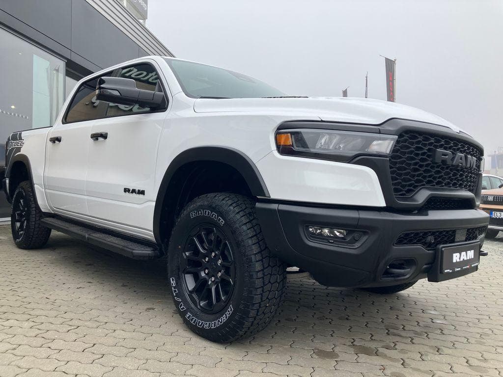 RAM 1500 - 11