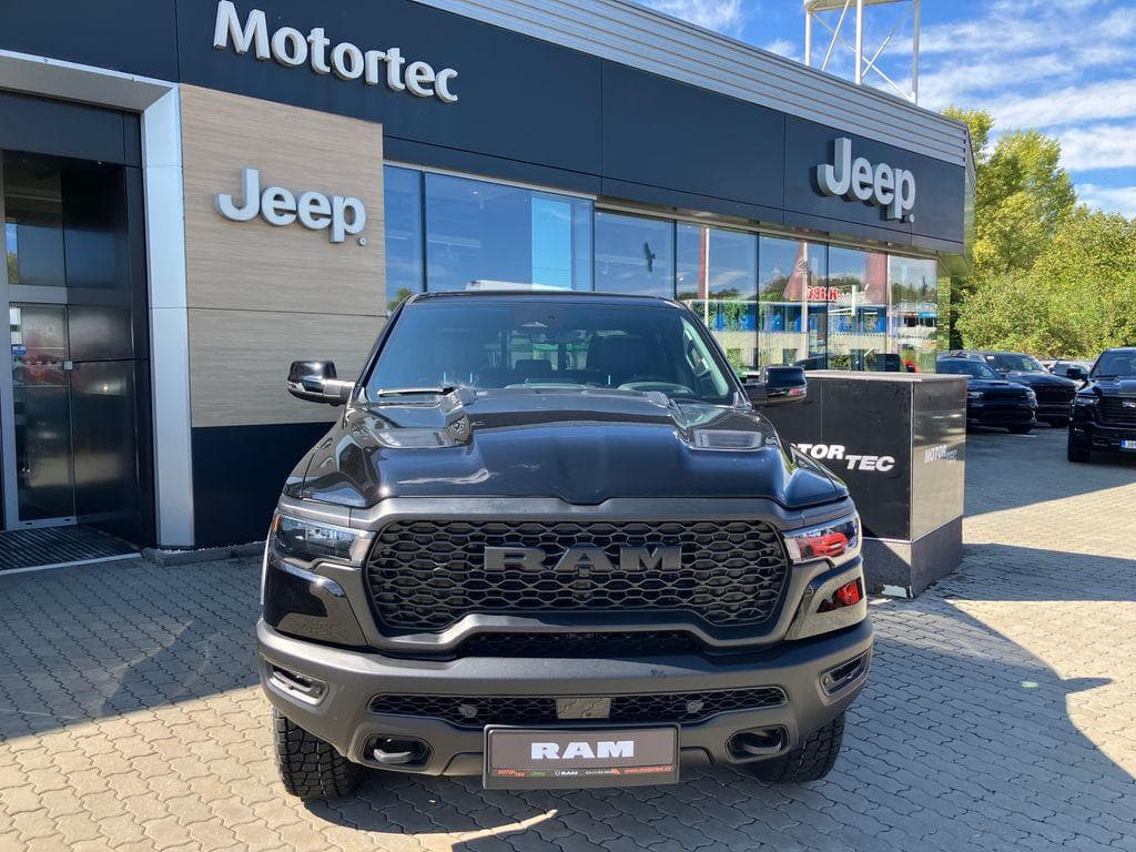 2025 RAM 1500 - 7