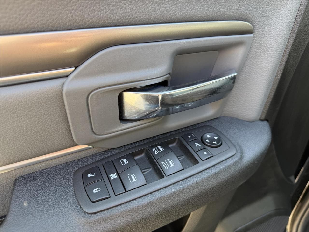 2023 RAM 1500 - 10
