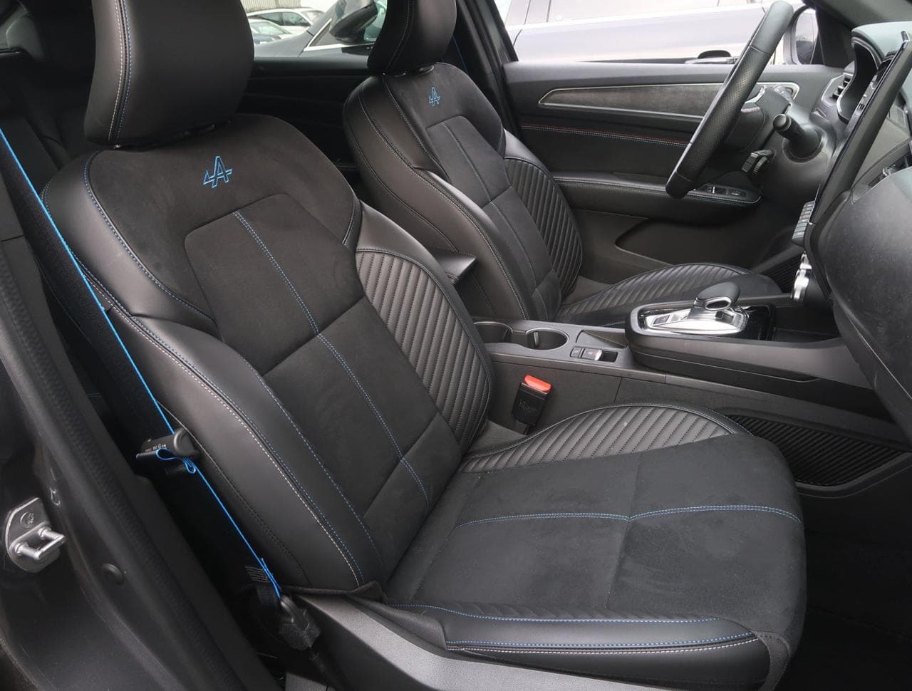 2025 Renault Arkana - 12