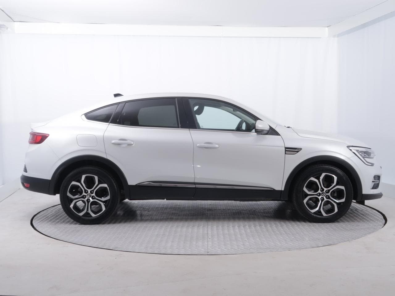 2022 Renault ARKANA - 8